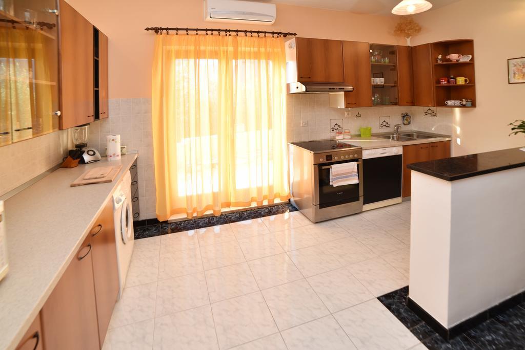Apartment Enjoy You Split Exterior photo