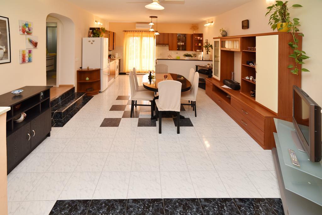 Apartment Enjoy You Split Exterior photo